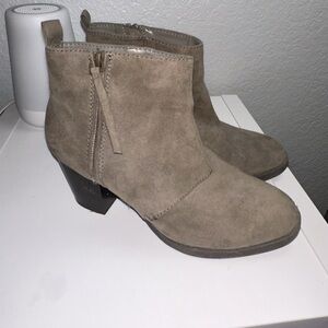 Stylish Suede Tan Ankle Boots for Women